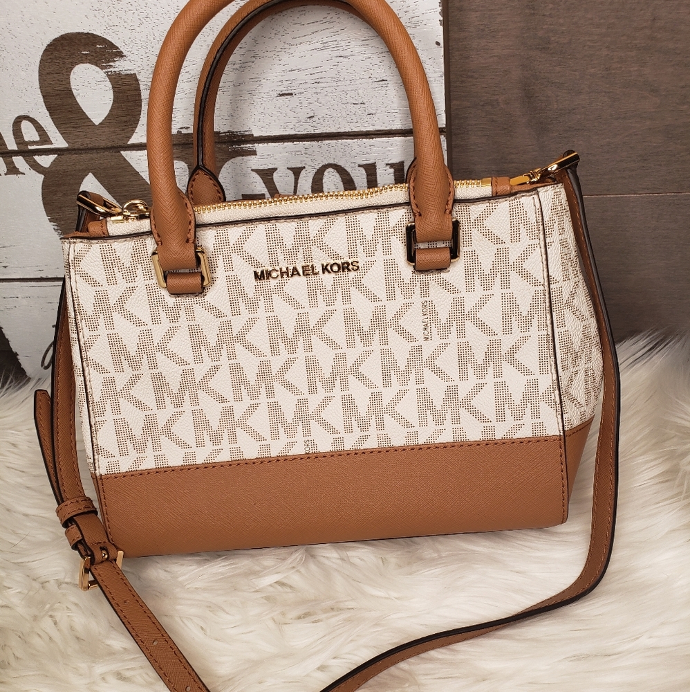 Michael Kors  purse